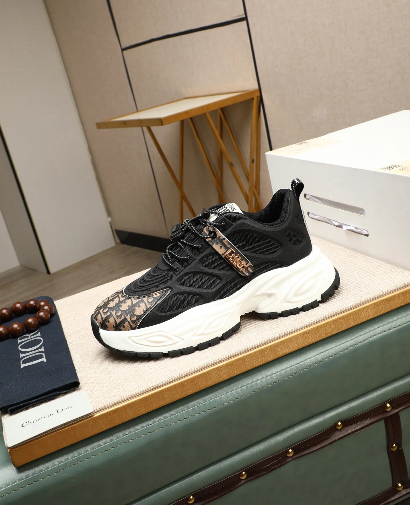Men's men's shoes💰460 🌹🌹[Dior] 2025 latest model🙈original replica! 👟👟👟You can go to the top-notch workmanship. The upper is made of Italian 🇮🇹imported cowhide. The mesh lining is suitable for travel. The original replica outsole makes it suitable for all kinds of travel, showing low-key luxury. Let quality speak for itself. Color: Size: 38-44